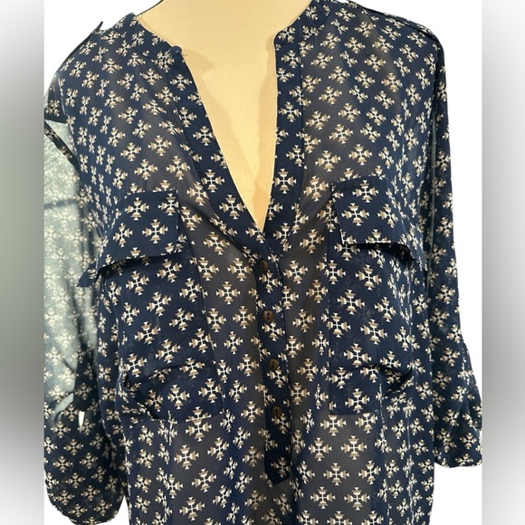 Gap Navy Blue Floral Women's Top 3/4 or long sleeve - Picture 4 of 8